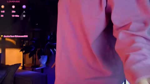 Snapshot of 5_in_one chatting on October 22, 2025, 3:51 am Sunshine online show from October 22, 2025, 3:51 am