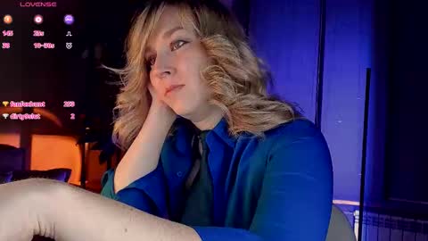 Snapshot of 5_in_one chatting on October 31, 2025, 4:02 am Sunshine online show from October 31, 2025, 4:02 am