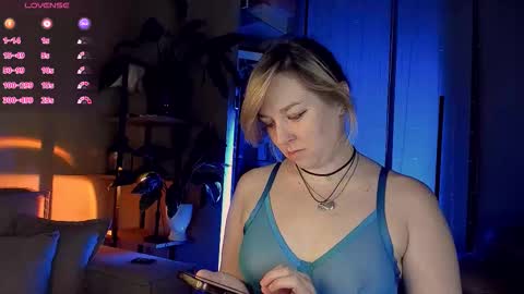 Snapshot of 5_in_one chatting on November 6, 2025, 5:08 am Sunshine online show from November 6, 2025, 5:08 am