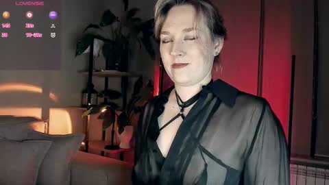 Snapshot of 5_in_one chatting on November 10, 2025, 3:27 am Sunshine online show from November 10, 2025, 3:27 am