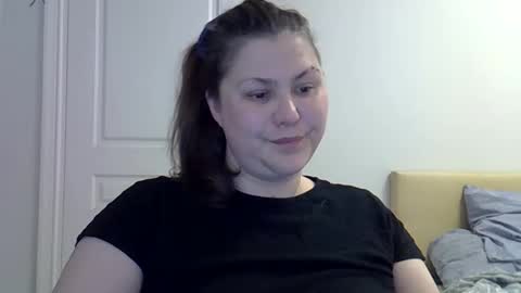 5anna online show from October 12, 2025, 2:16 pm