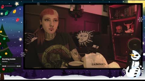 Juune online show from December 22, 2024, 10:15 pm