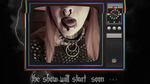 Juune online show from January 18, 2025, 7:04 pm