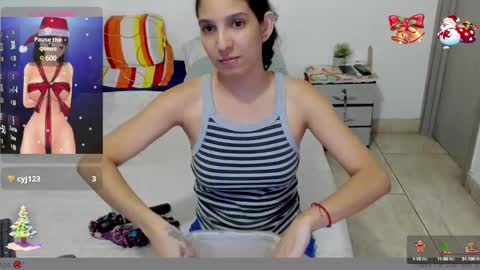 Snapshot of 69_shades chatting on December 14, 2024, 7:46 pm lucero online show from December 14, 2024, 7:46 pm