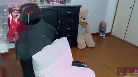 lucero online show from September 23, 2025, 6:55 pm