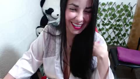 69 tania santos online show from March 12, 2025, 5:17 pm