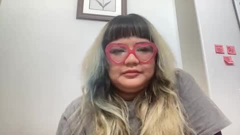 69candyflowers online show from January 10, 2025, 6:49 pm