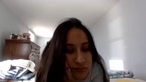69latina69 online show from February 27, 2025, 9:47 pm