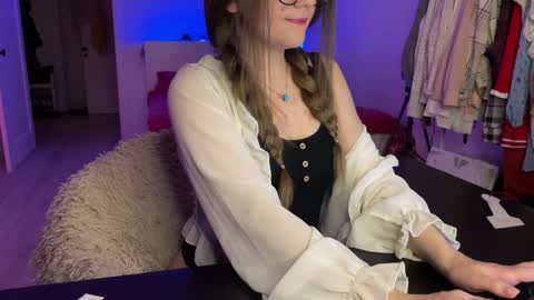    online show from December 4, 2024, 10:51 pm