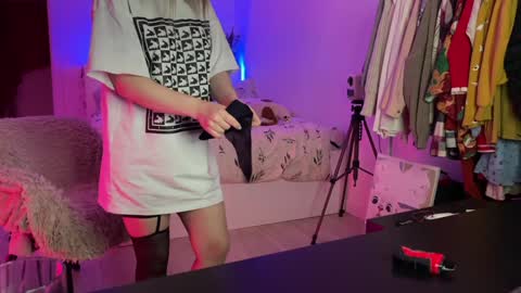    online show from January 15, 2025, 4:11 pm