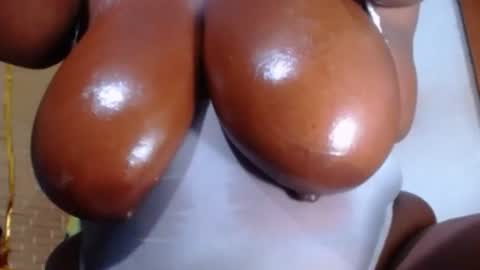 kendra1811 is my X networks I HOPE YOU FOLLOW ME THANKS online show from April 25, 2026, 5:10 am