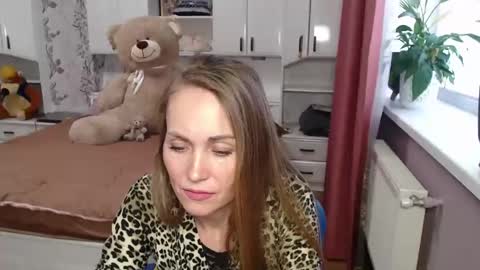 69sexysecret691984 online show from February 18, 2025, 8:27 am