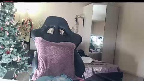 6_dream_9 online show from July 15, 2026, 8:03 pm