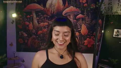 B R I E L A  online show from May 5, 2026, 5:04 am