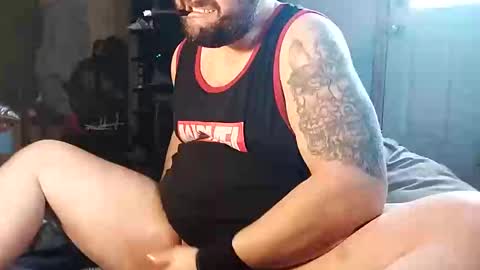 6inchdog2 online show from February 11, 2025, 8:31 pm