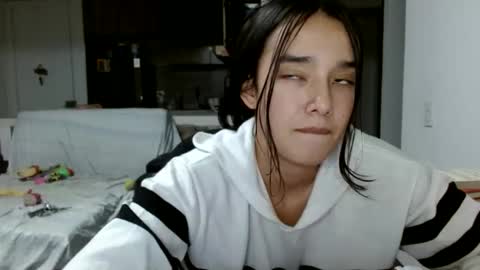 luna online show from February 25, 2025, 12:58 am