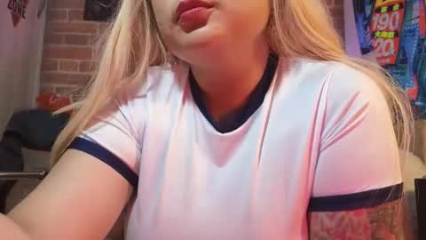 Lucycosplay777 online show from November 27, 2025, 11:18 pm