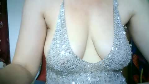 Lilu online show from June 26, 2026, 10:08 am