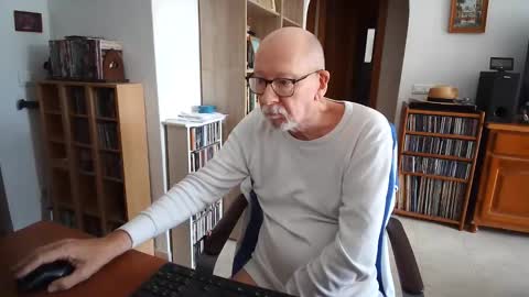  Papi  online show from May 4, 2026, 9:49 am