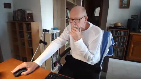  Papi  online show from May 9, 2026, 9:03 am