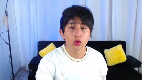 zyan online show from December 15, 2025, 8:24 pm