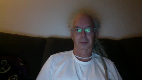 Snapshot of 808dred chatting on January 21, 2025, 8:52 am 808dred online show from January 21, 2025, 8:52 am