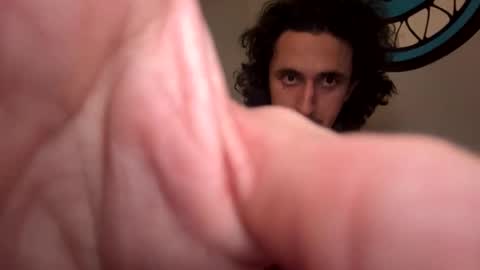 Andy online show from February 8, 2026, 11:46 am