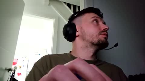 Snapshot of 8inchdude93 chatting on October 6, 2025, 10:34 am 8inchdude93 online show from October 6, 2025, 10:34 am