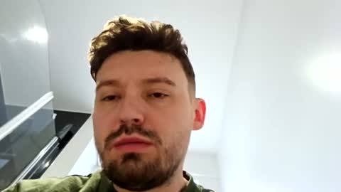 8inchdude93 online show from July 16, 2026, 6:19 am