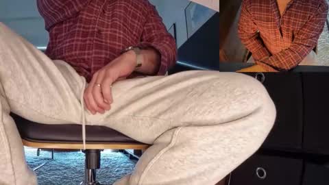 8incher NYC online show from March 2, 2026, 3:52 pm