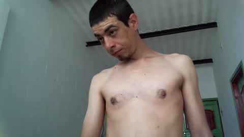 8inchescol online show from March 9, 2025, 3:27 pm