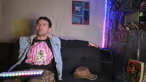 EvelDicknievel1 online show from December 4, 2025, 3:16 am