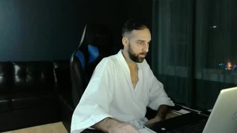 8james5 online show from December 18, 2024, 2:42 am