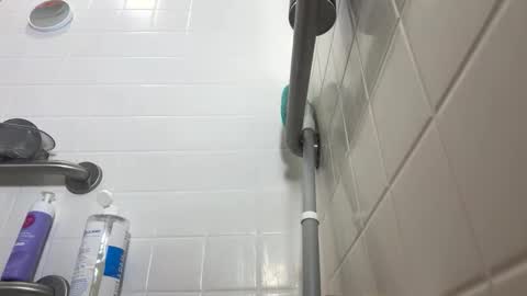 Snapshot of 8rown chatting on February 16, 2026, 1:35 am Selfsuckboi online show from February 16, 2026, 1:35 am