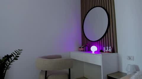 8selene online show from March 4, 2026, 10:21 am