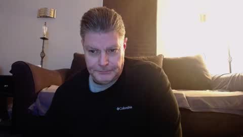 Snapshot of 989guy chatting on February 16, 2025, 6:32 pm 989guy online show from February 16, 2025, 6:32 pm