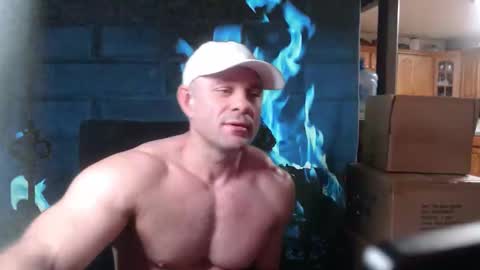 9 fat inches online show from March 19, 2026, 5:33 am