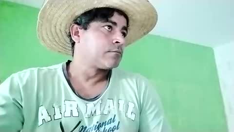 9vinhocamshow online show from January 21, 2025, 3:43 pm