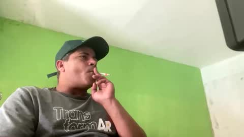 9vinhocamshow online show from October 6, 2025, 4:59 pm