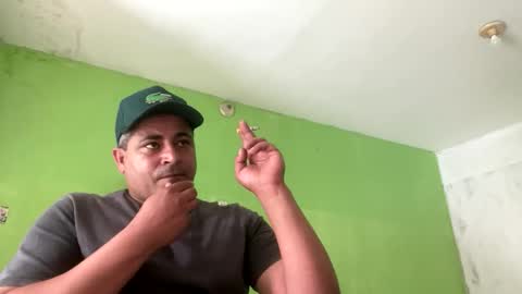 9vinhocamshow online show from December 17, 2025, 11:49 am