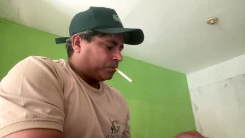 9vinhocamshow online show from April 12, 2026, 11:37 am