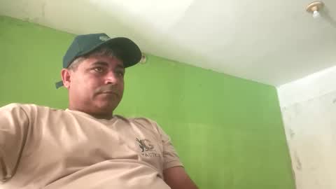 9vinhocamshow online show from April 25, 2026, 12:08 pm