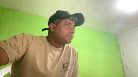 9vinhocamshow online show from April 28, 2026, 12:20 am