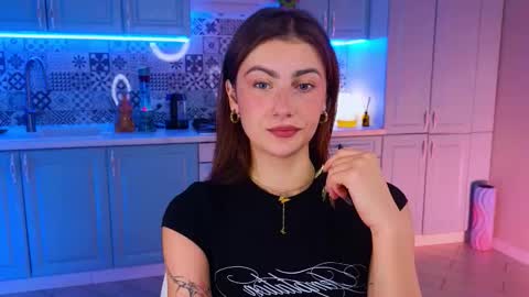 Snapshot of _a_n_n_y_ chatting on September 25, 2025, 9:18 pm Willow online show from September 25, 2025, 9:18 pm