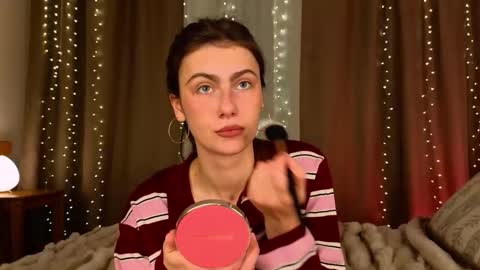 Snapshot of _a_n_n_y_ chatting on January 10, 2026, 9:30 pm Willow online show from January 10, 2026, 9:30 pm