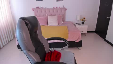Aby online show from December 5, 2024, 12:44 pm