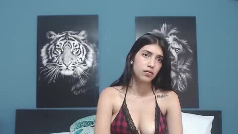 _abbyfoster_ online show from February 4, 2025, 5:01 pm