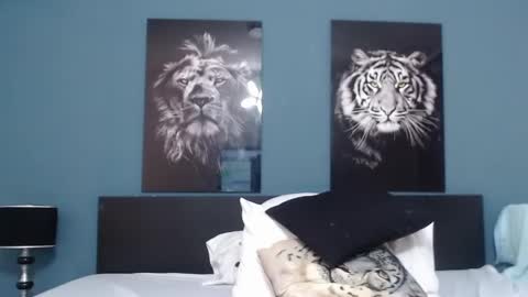 _abbyfoster_ online show from February 9, 2025, 5:43 pm