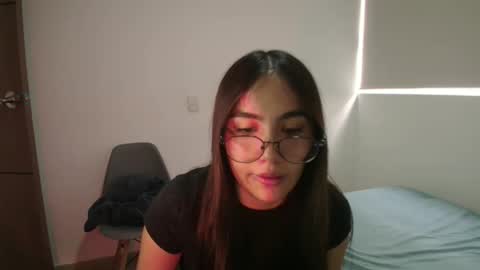Snapshot of _abbyyyy_ chatting on April 27, 2026, 3:54 pm abby 3 online show from April 27, 2026, 3:54 pm