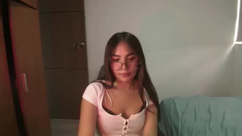 Snapshot of _abbyyyy_ chatting on April 30, 2026, 4:57 pm abby 3 online show from April 30, 2026, 4:57 pm